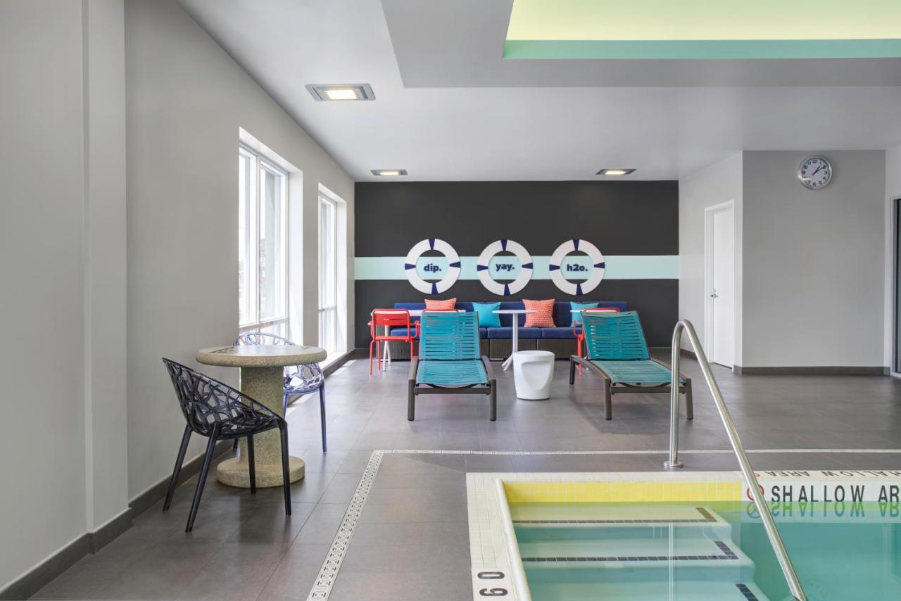 Tru By Hilton Toronto Airport West Hotell Mississauga Exteriör bild
