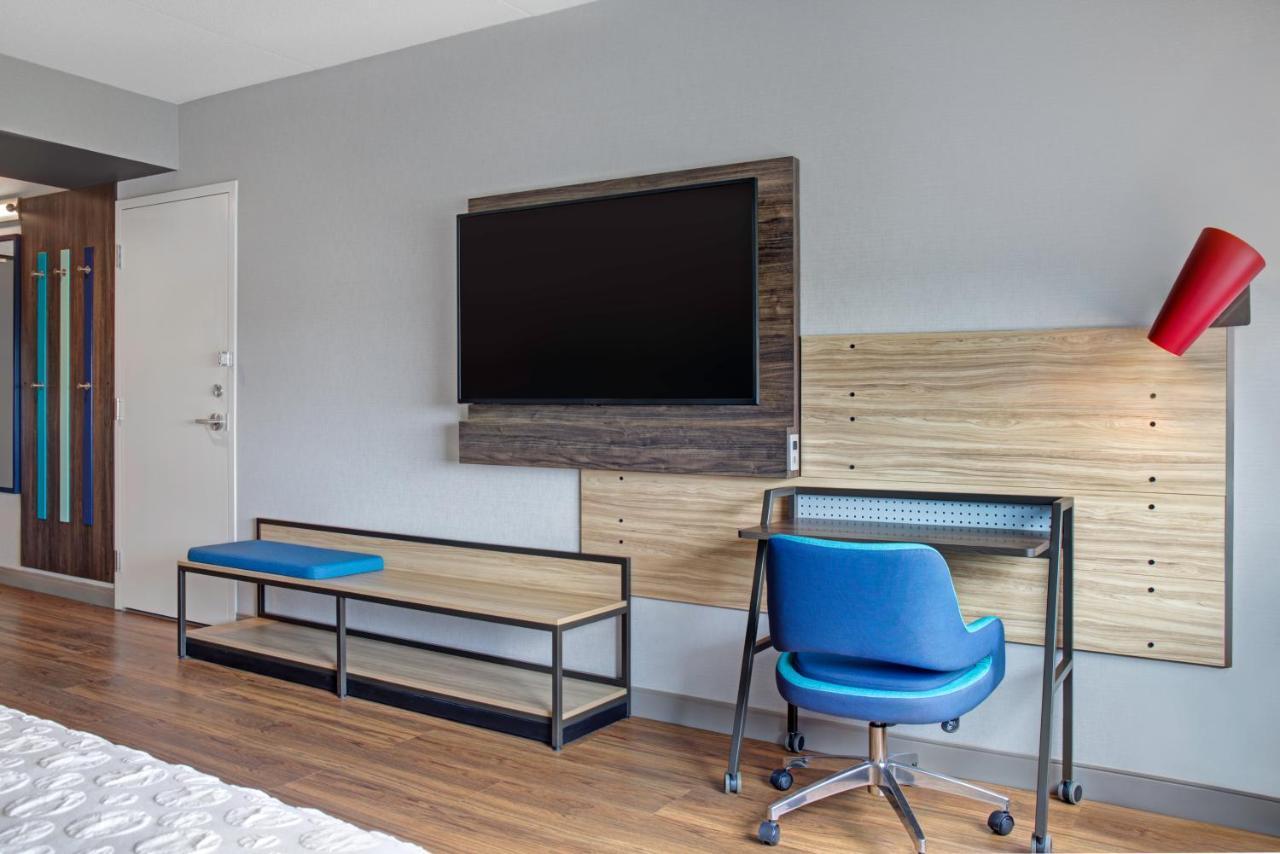 Tru By Hilton Toronto Airport West Hotell Mississauga Exteriör bild